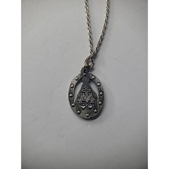 Vintage Necklace Chain Silver Tone Medal of Immaculate Conception Charm Jewelry - Picture 12 of 13